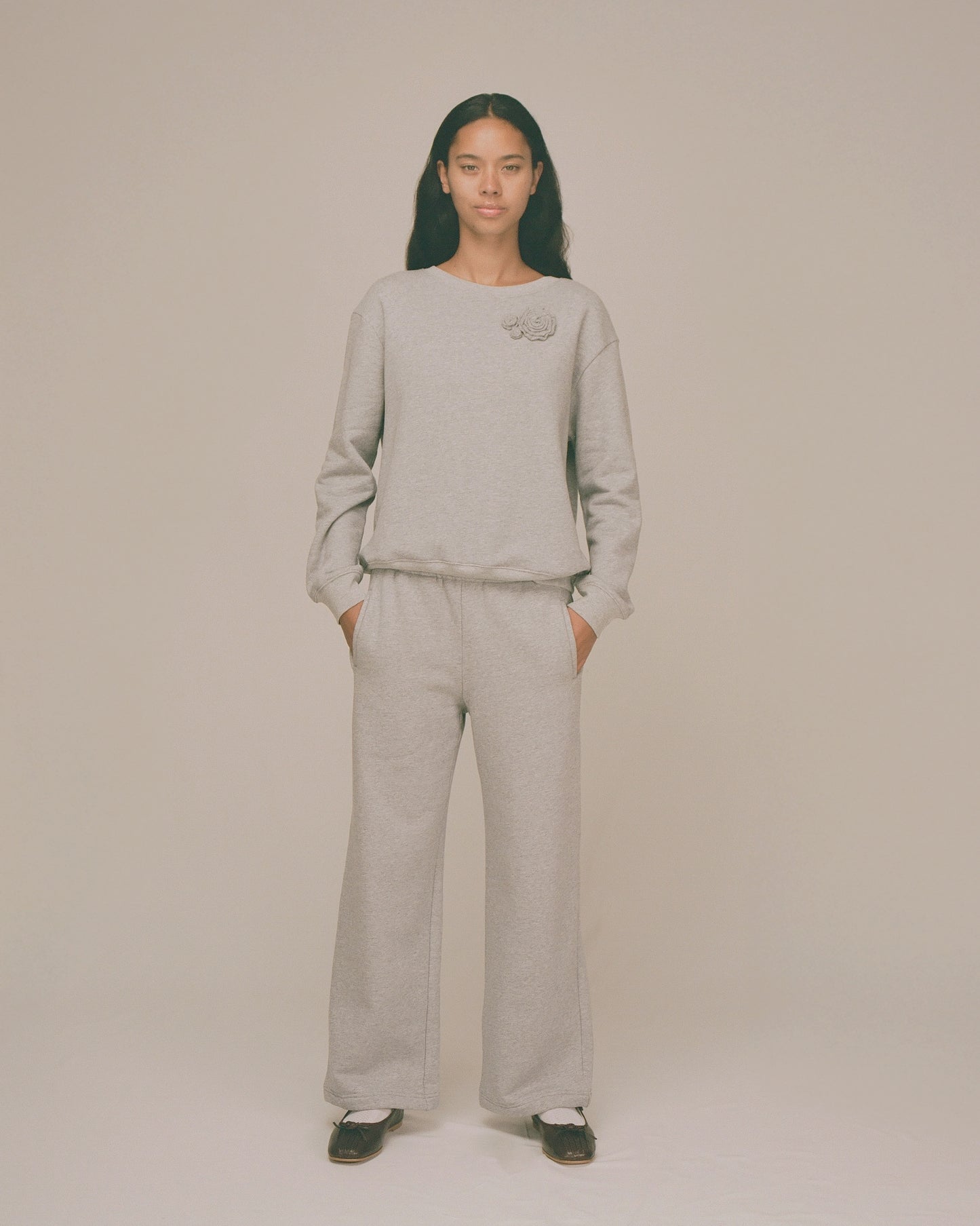 Rosette Sweatshirt - Grey