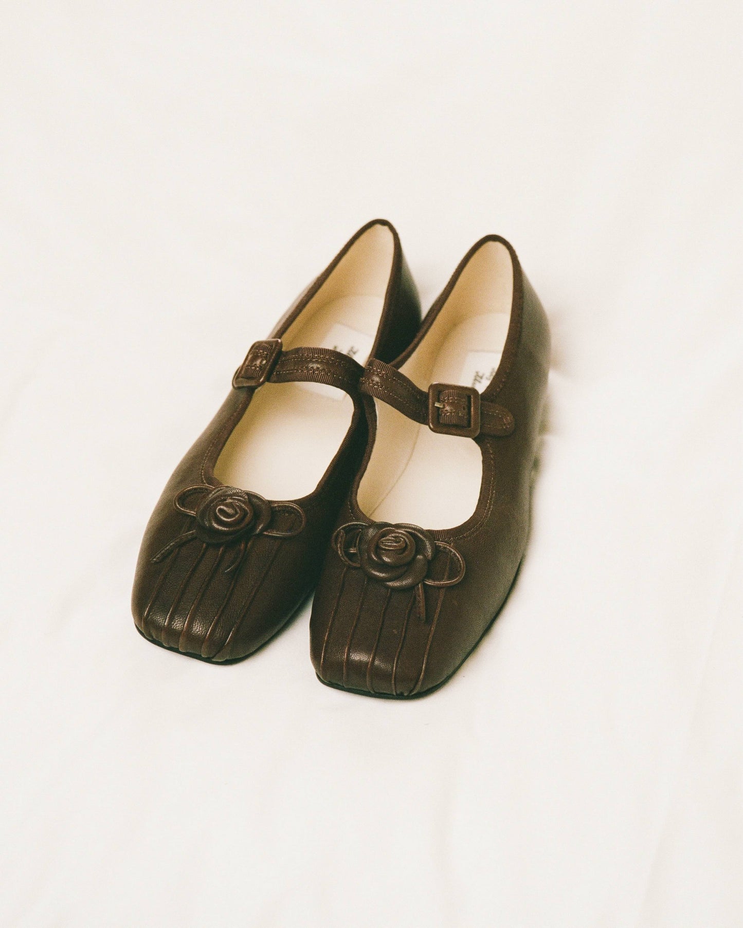 Rosette Leather Mary Janes - Saddle