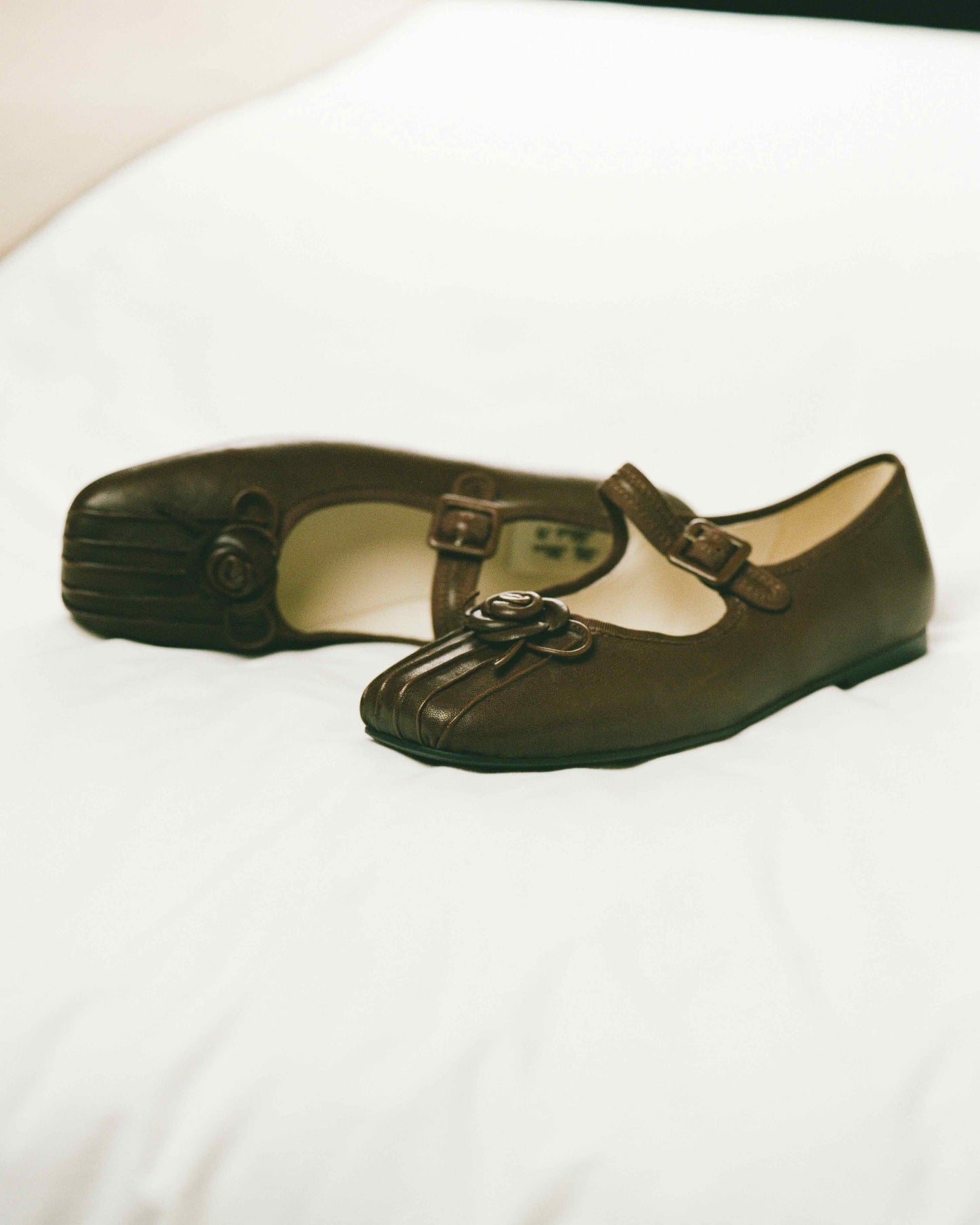 Rosette Leather Mary Janes - Saddle