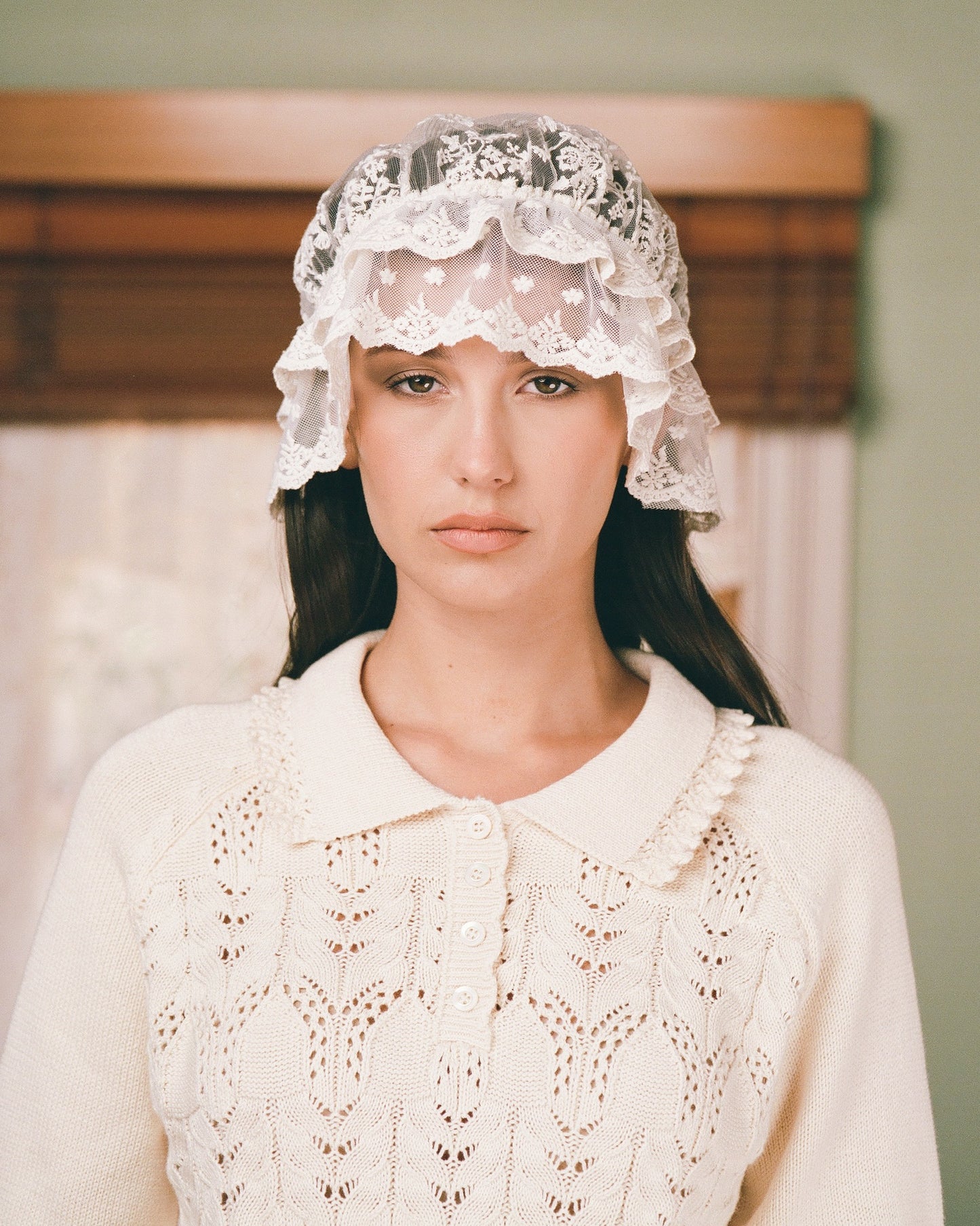 Lace Bonnet - Porcelain