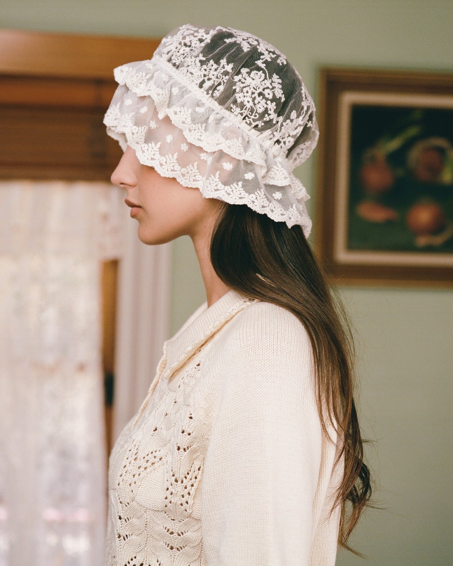 Lace Bonnet - Porcelain