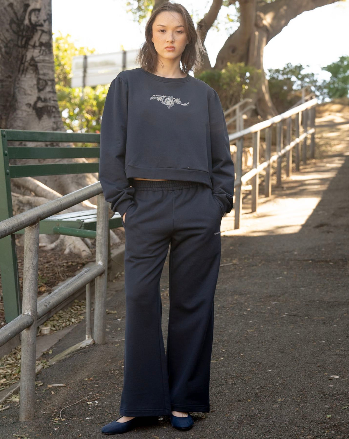 Rosette Logo Crewneck - Navy