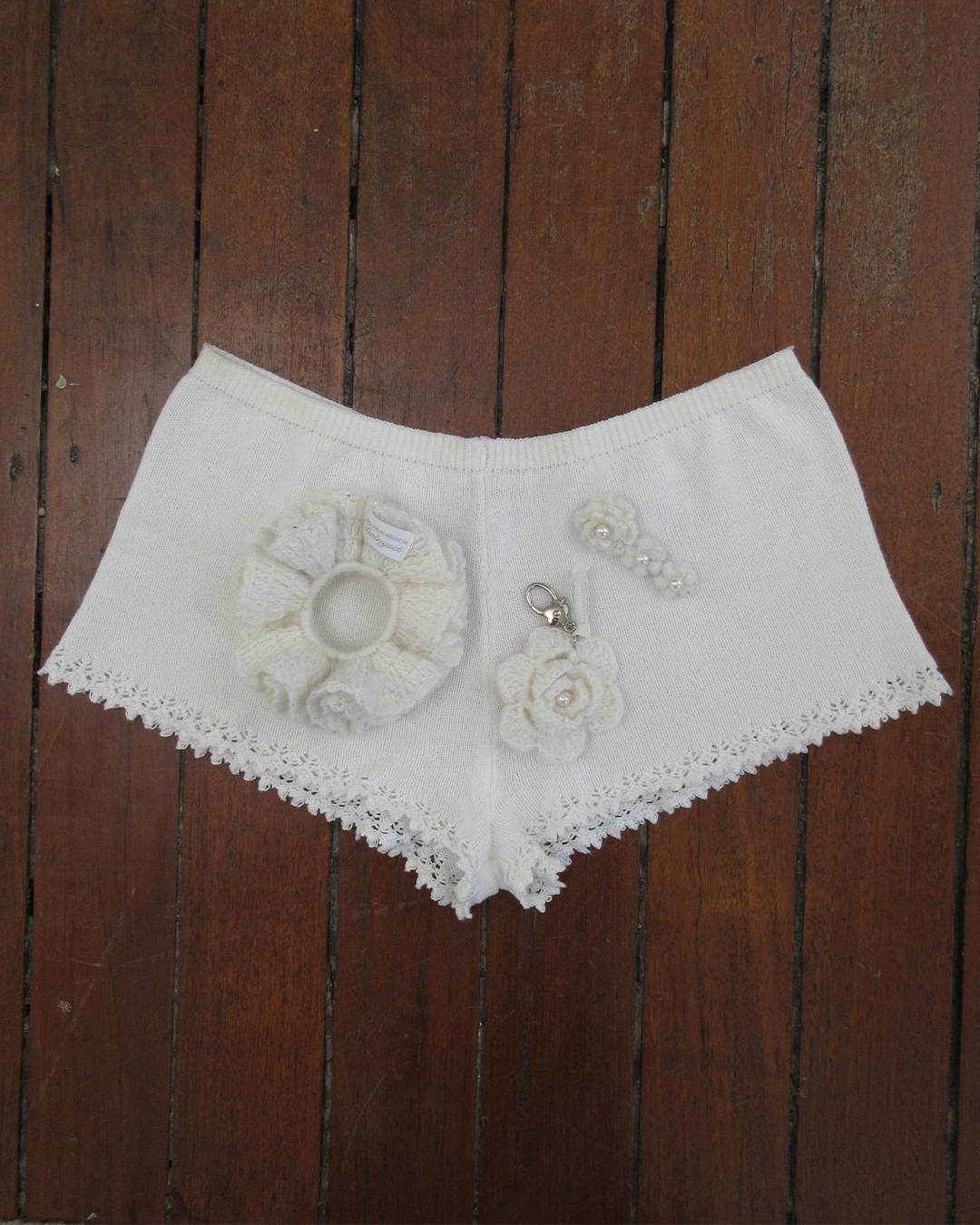 My Mum Made It - Crochet Pearl Flower Key Ring
