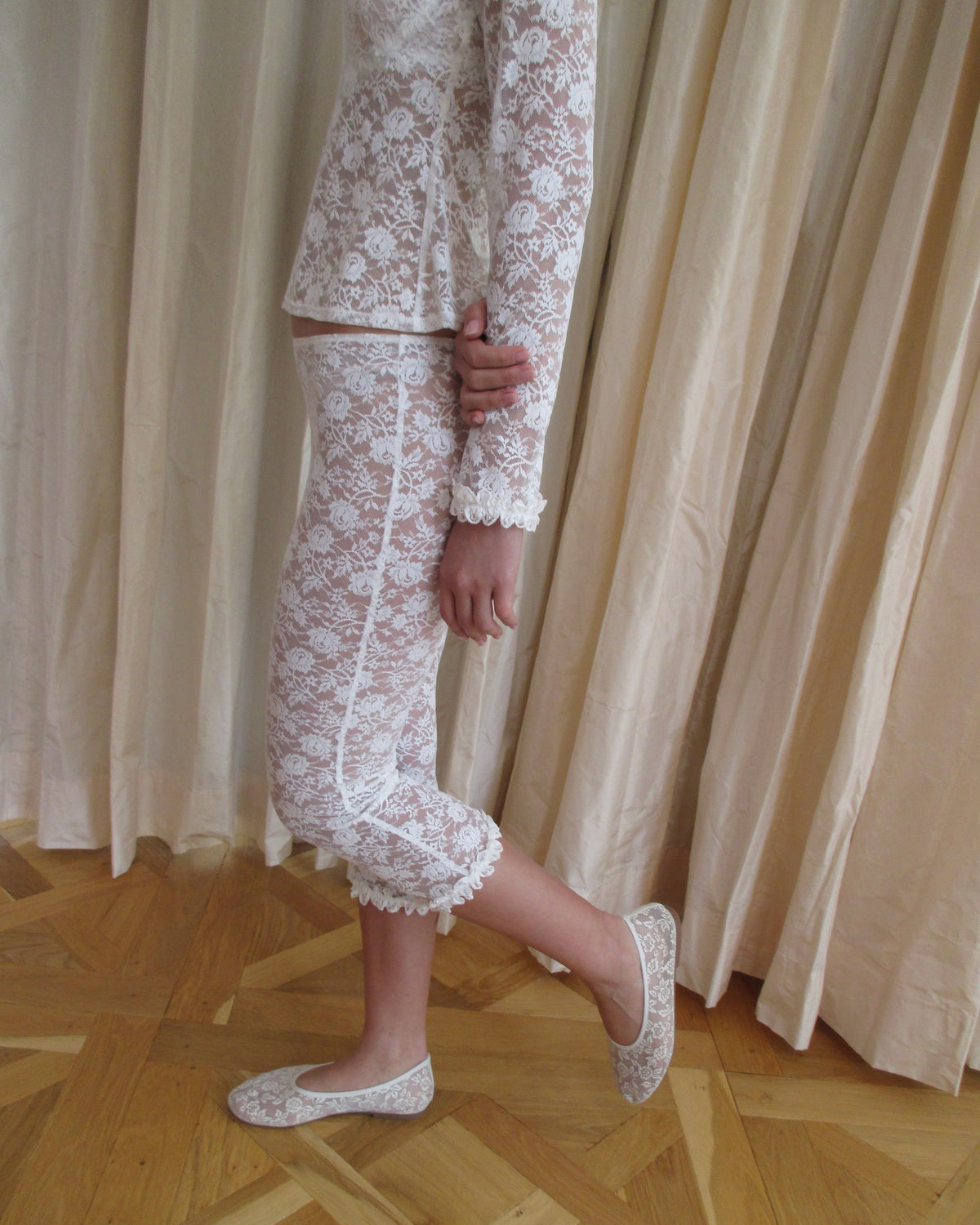 Lace Poem Capri - White