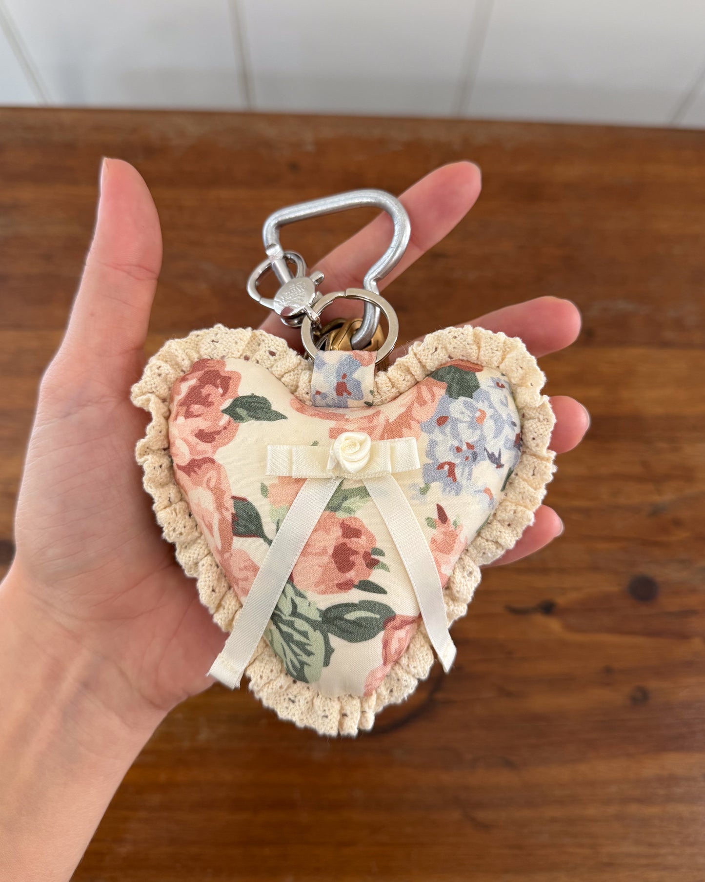 Rosette Heart Keychain - Secret Garden
