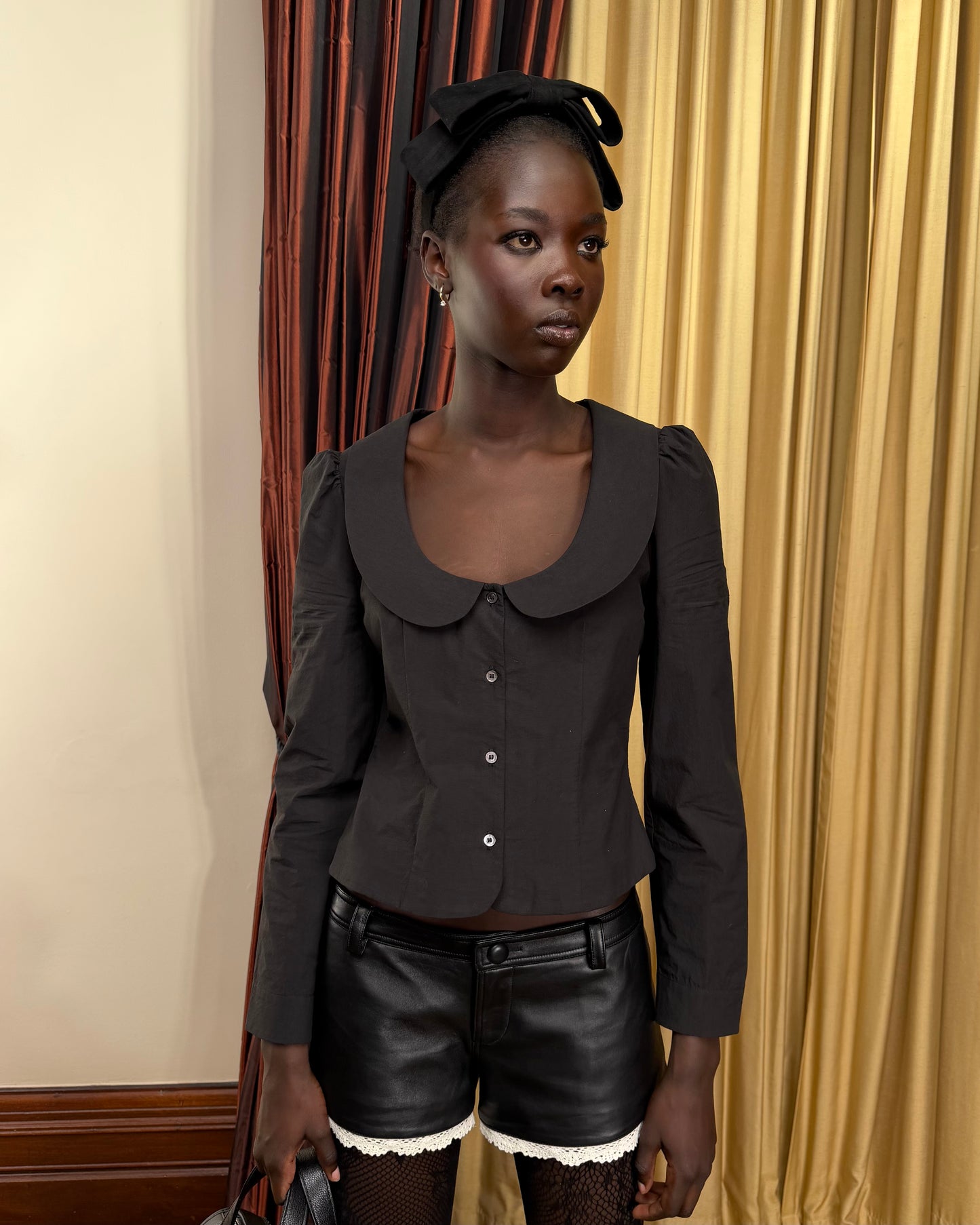 Curved Collar Button Shirt - Black