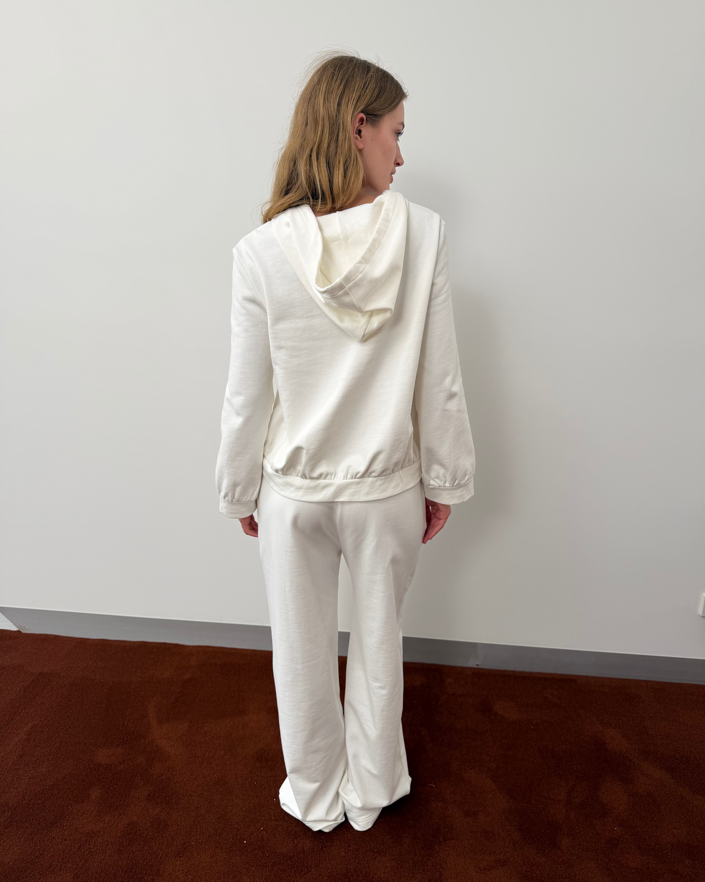 Rosette Embroidery Lounge Pant - White