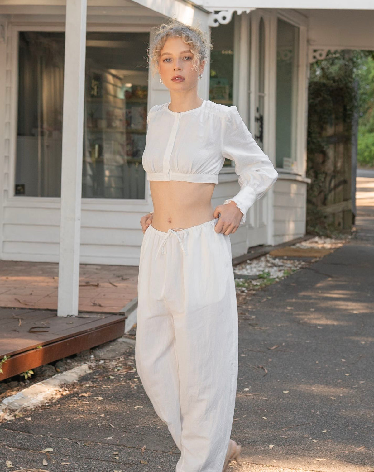 Drawstring Arch Pant - White